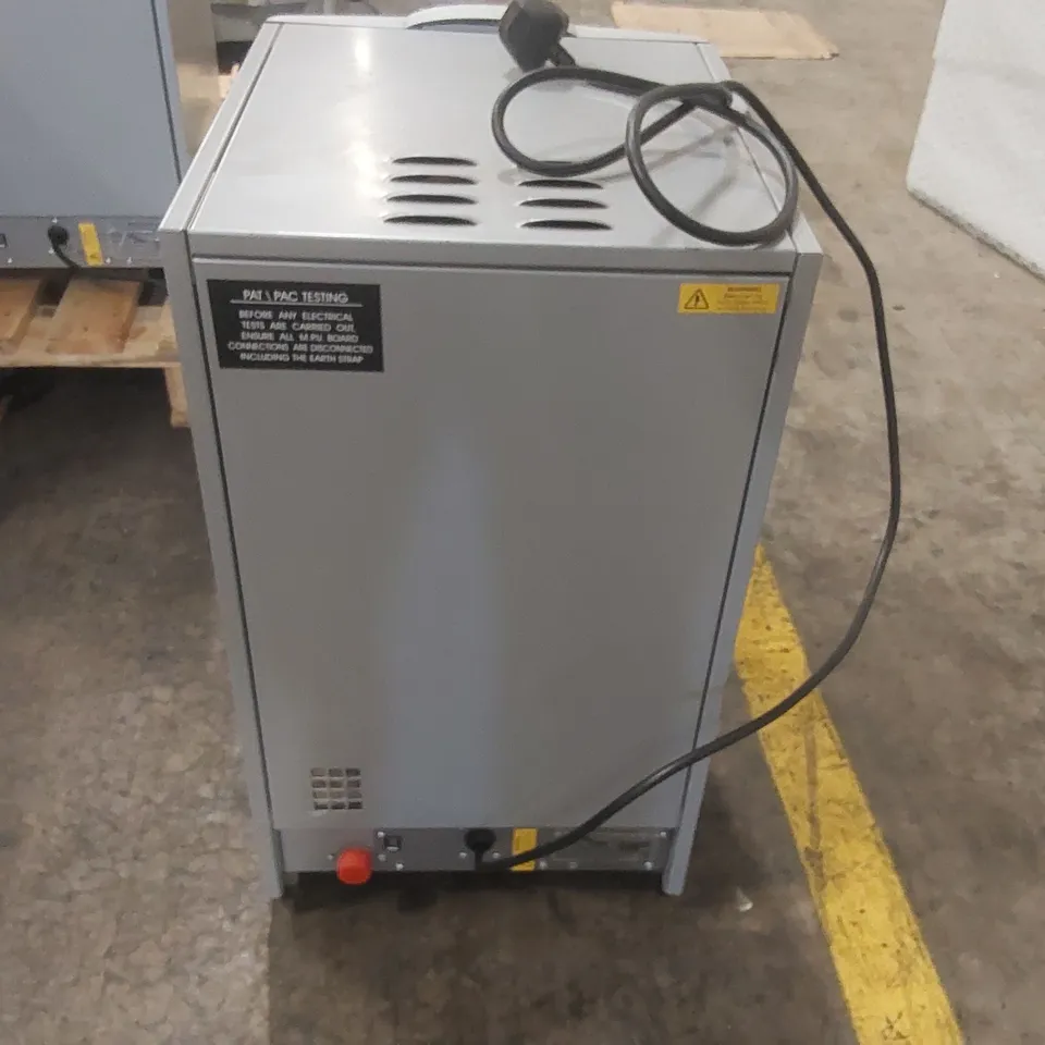 ADESSO COMMERCIAL COFFEE VENDING MACHINE