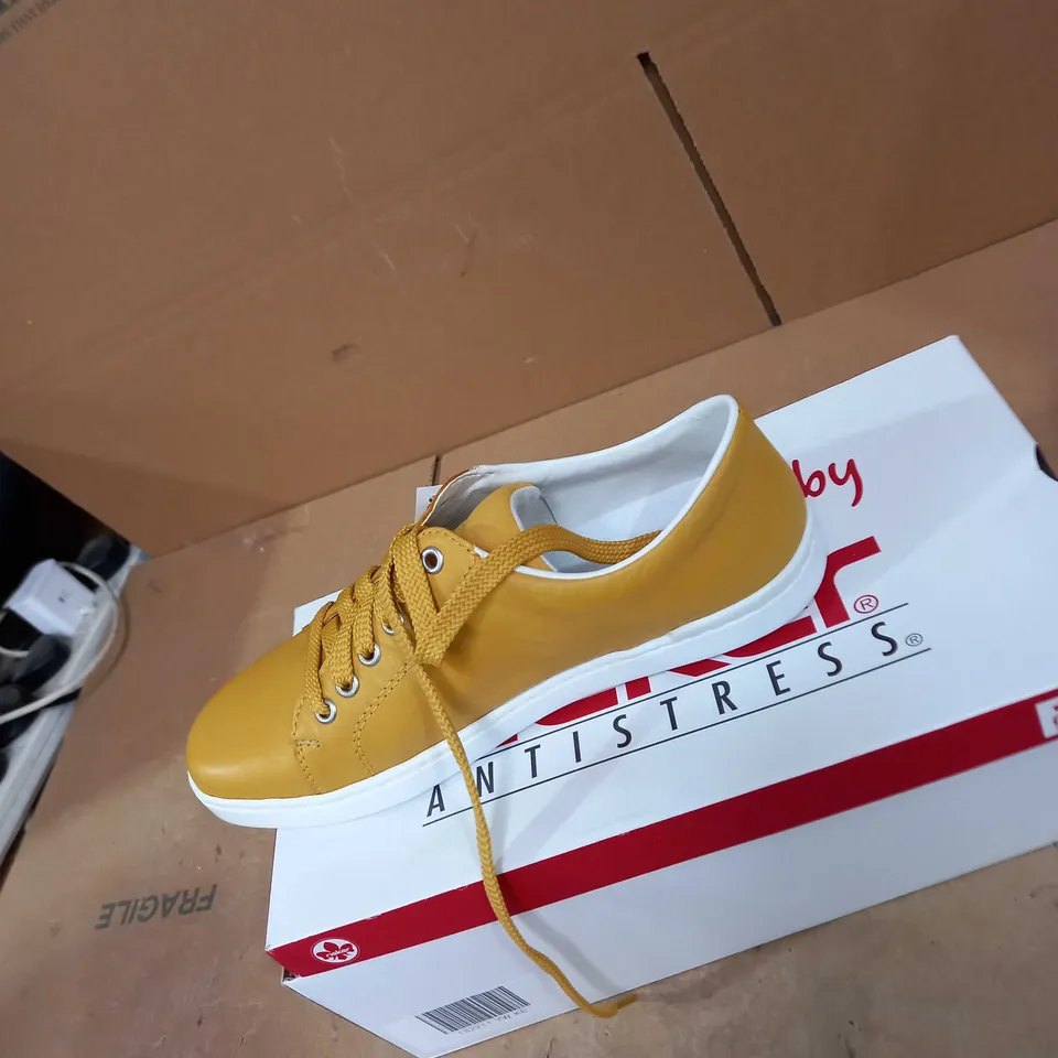 RIEKER LACE UP TRAINERS SIZE 6