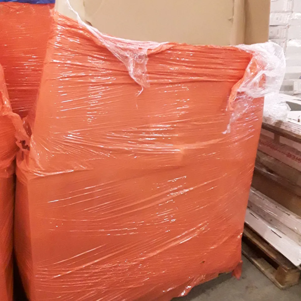 PALLET OF ASSORTED PRODUCTS INCLUDING SPACE HEATER, ACCSTORE NON WOVEN FABRIC WARDROBE, DIGITAL AIR FRYER, TOILET SEAT