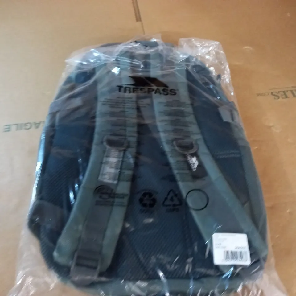 TRESPASS  ALBUS CASUAL BACKPACK