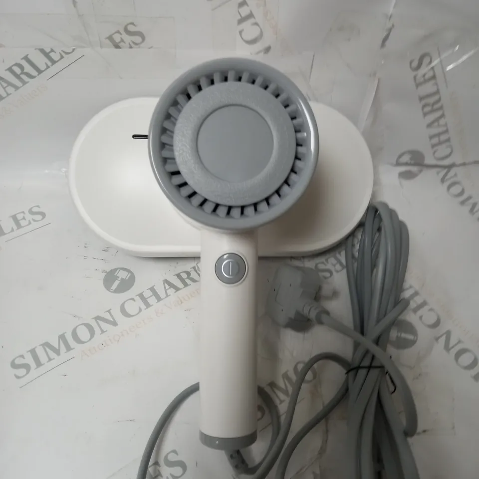 BOXED CASABLANCA MINI DUST MITE CLEANER 