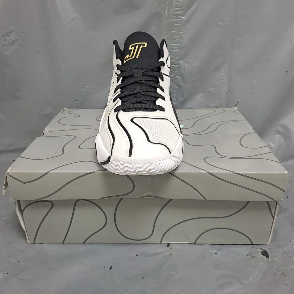 BOXED PAIR OF NIKE JORDAN TATUM 3 SHOES IN WHITE/BLACK/GOLD SIZE UK 13