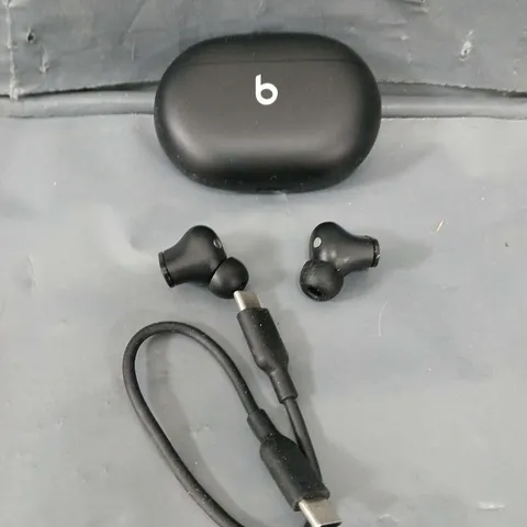 BEATS TRUE WIRELESS NOISE CANCELLING EARBUDS