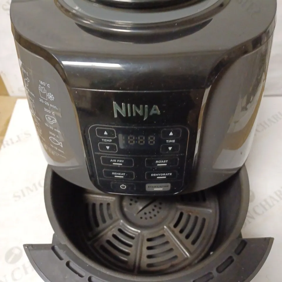 NINJA 3.8L AIR FRYER 
