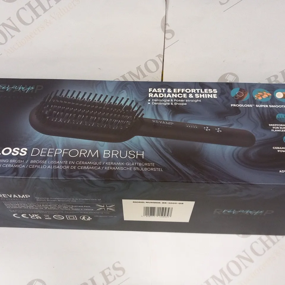 BOXED REVAMP PROGLOSS DEEPFOAM BRUSH CERAMIC STRAIGHTENING BRUSH