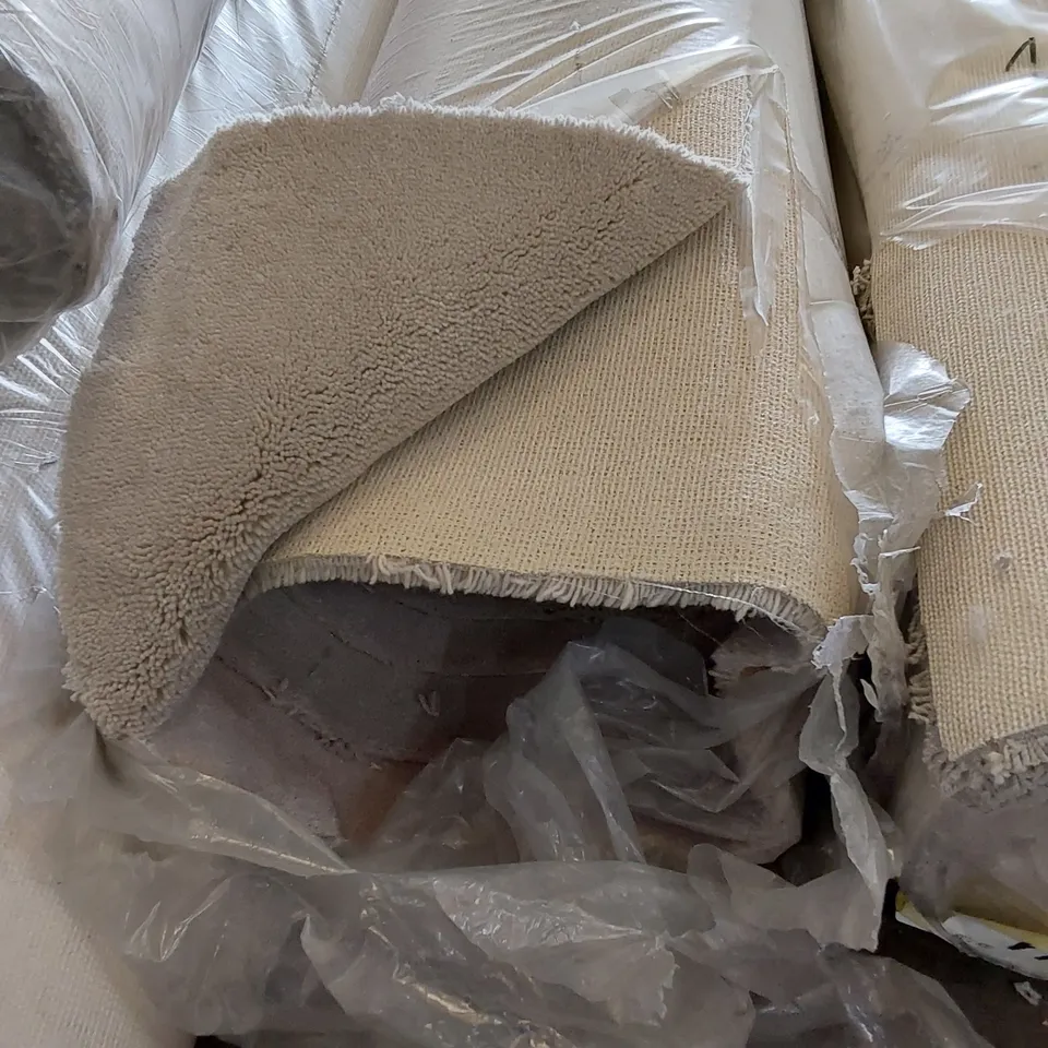 ROLL OF QUALITY ULTIMATE IMPRESSIONS COCONUT CARPET // SIZE: APPROX 4 X 1.9m