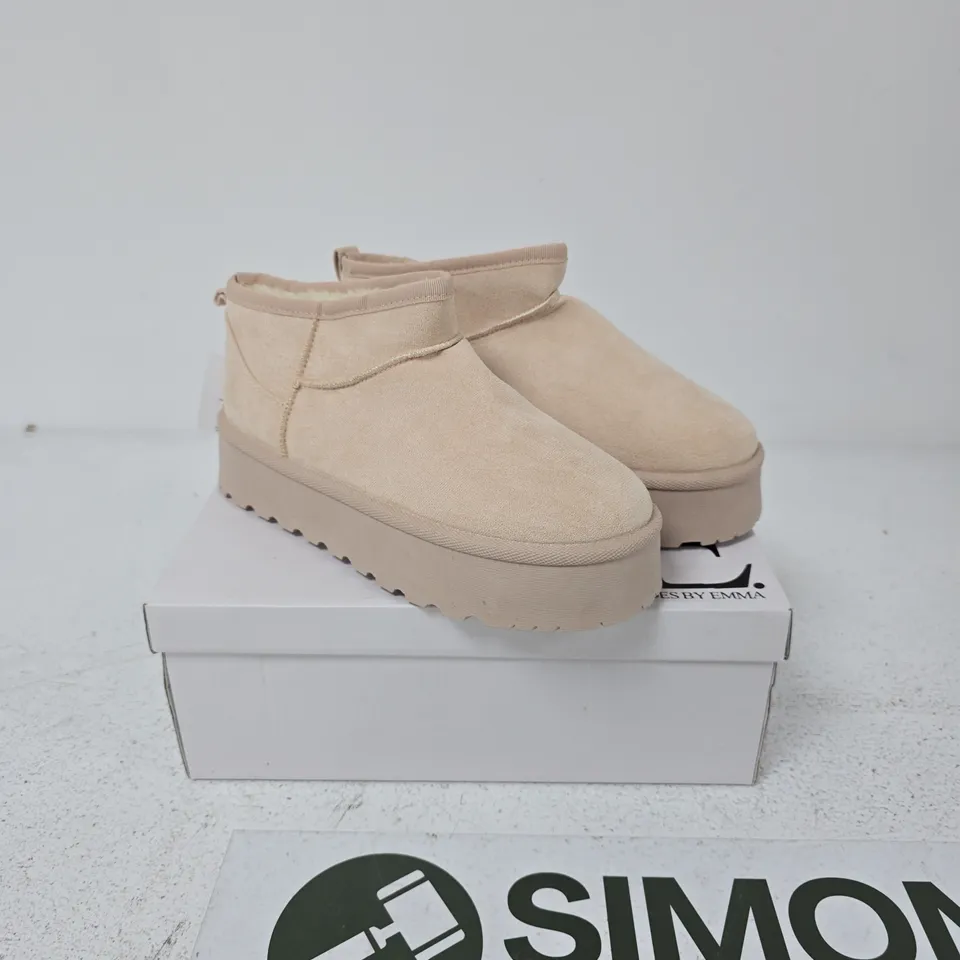 SHOES BY EMMA COLLEEN BEIGE SUEDE ANKLE BOOTS – UK 6