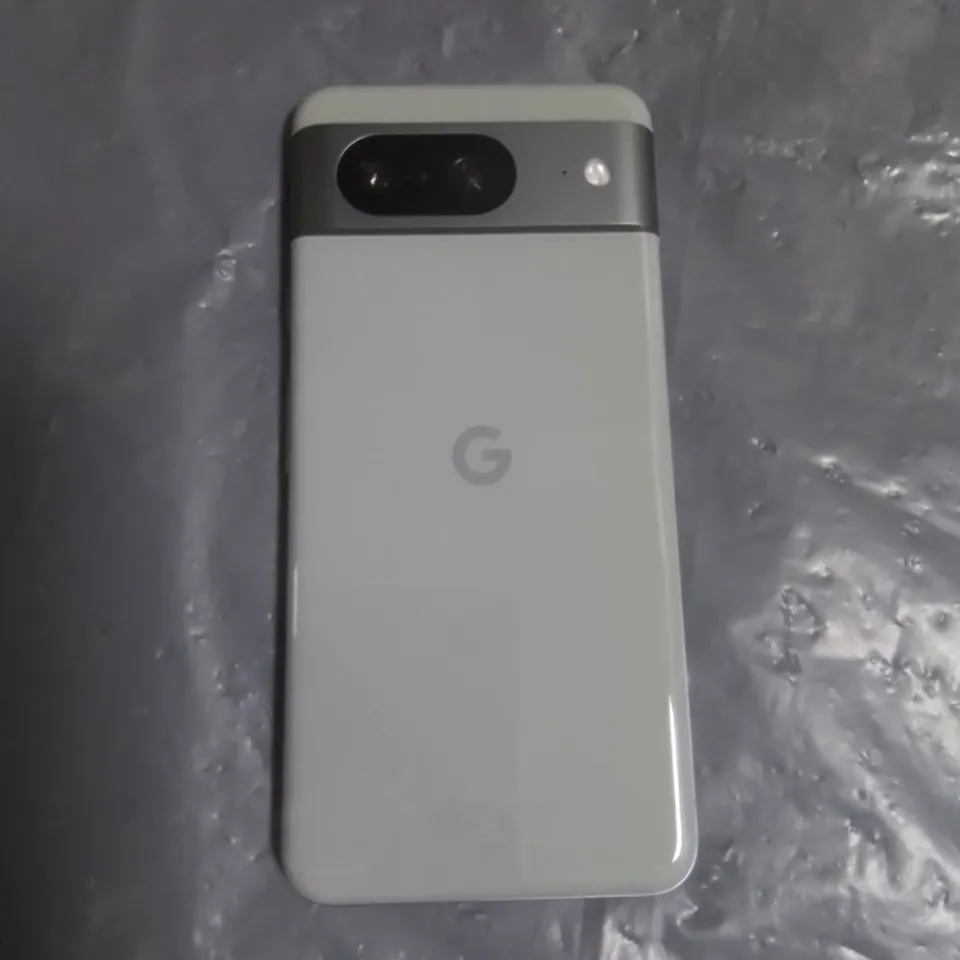 GOOGLE PIXEL 8 5G 128GB PHONE IN HAZEL