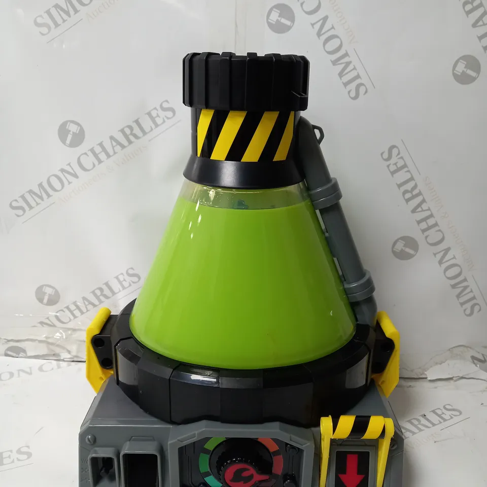 BEAST LAB SHARK BEAST CREATOR  RRP £34.99