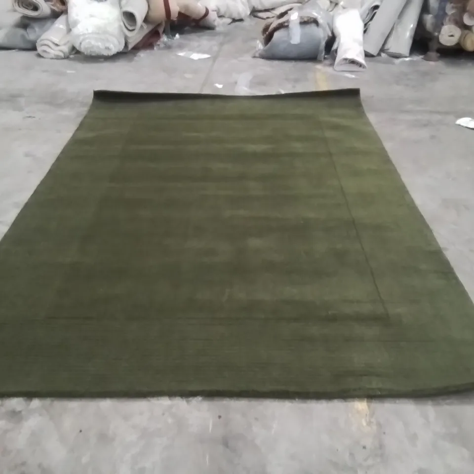 QUALITY DESIGNER AREA RUG - APPROXIMATELY 285X200