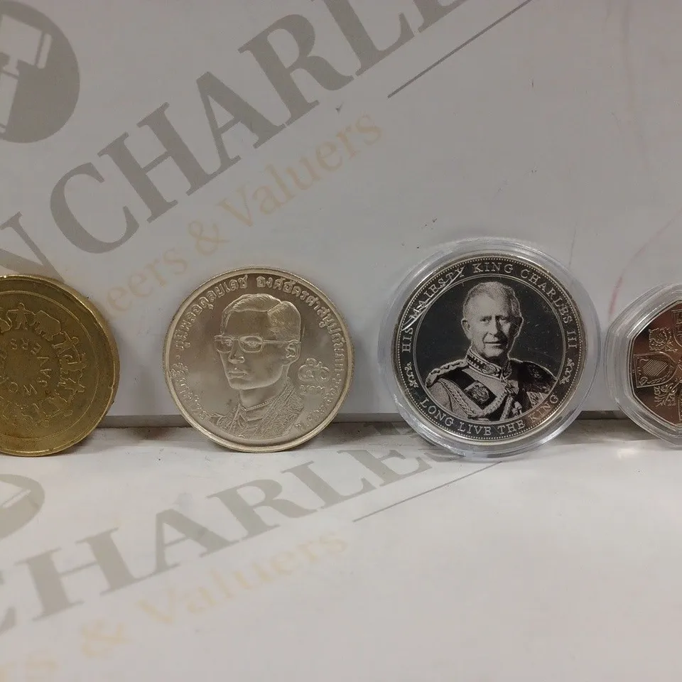 LOT TO CONTAIN APPROX. 14 X ASSORTED COLLECTORS COINS 7 MEDALS. DESIGNS VARY.