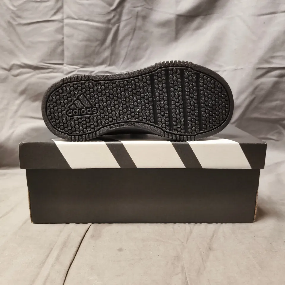 BOXED PAIR OF ADIDAS TENSAUR SPORT 2.0 KIDS SHOES IN BLACK SIZE UK 12