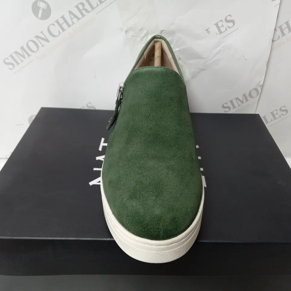 BOXED PAIR OF NATURALIZER PLATFORM SLIP ON SHOES IN GREEN - SIZE 7
