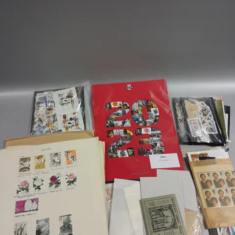 LARGE SELECTION OF ASSORTED COLLECTABLE STAMPS FROM VARIOUS COUNTRIES & YEARS