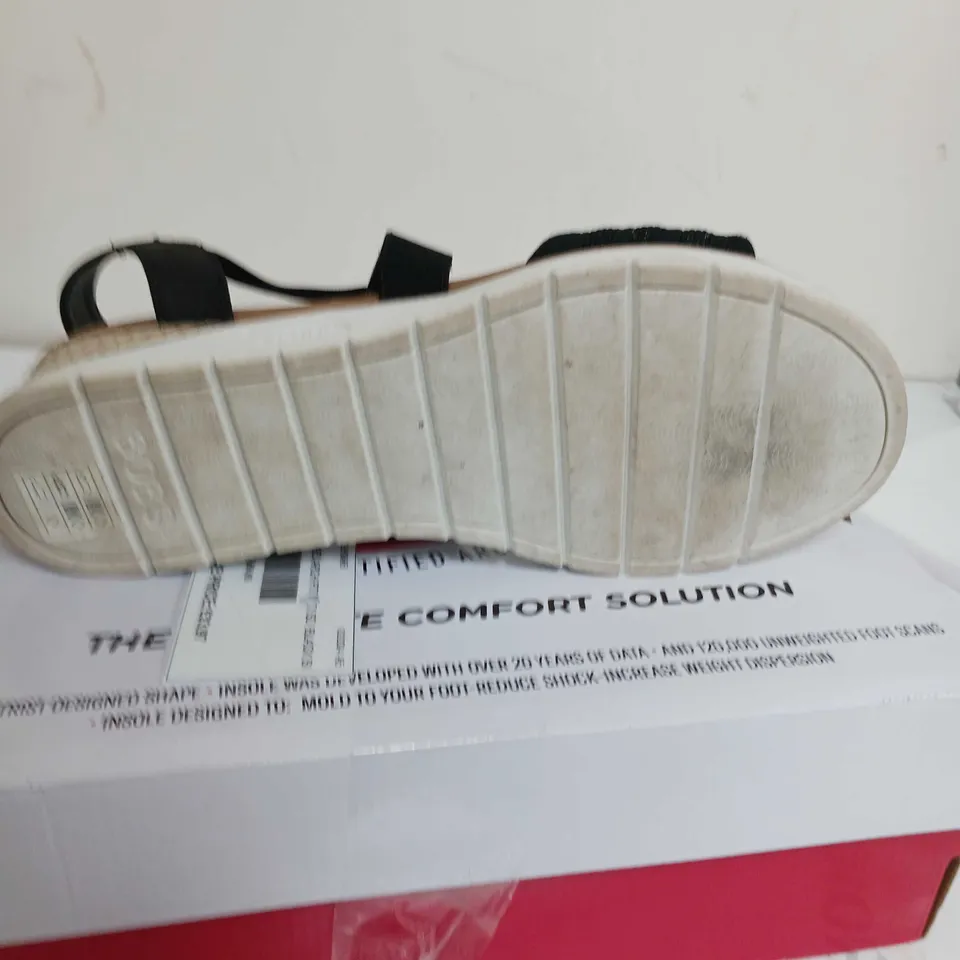 SKECHERS ARCH FIT BEACH KISS BOHO BEYOND SANDAL SIZE 6