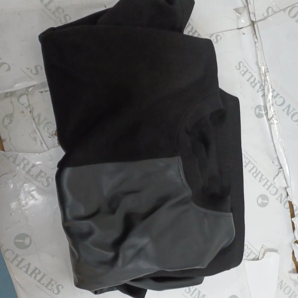 BOX OF CLOTHES TO INCLUDE MARLA WYNEE JACKETS