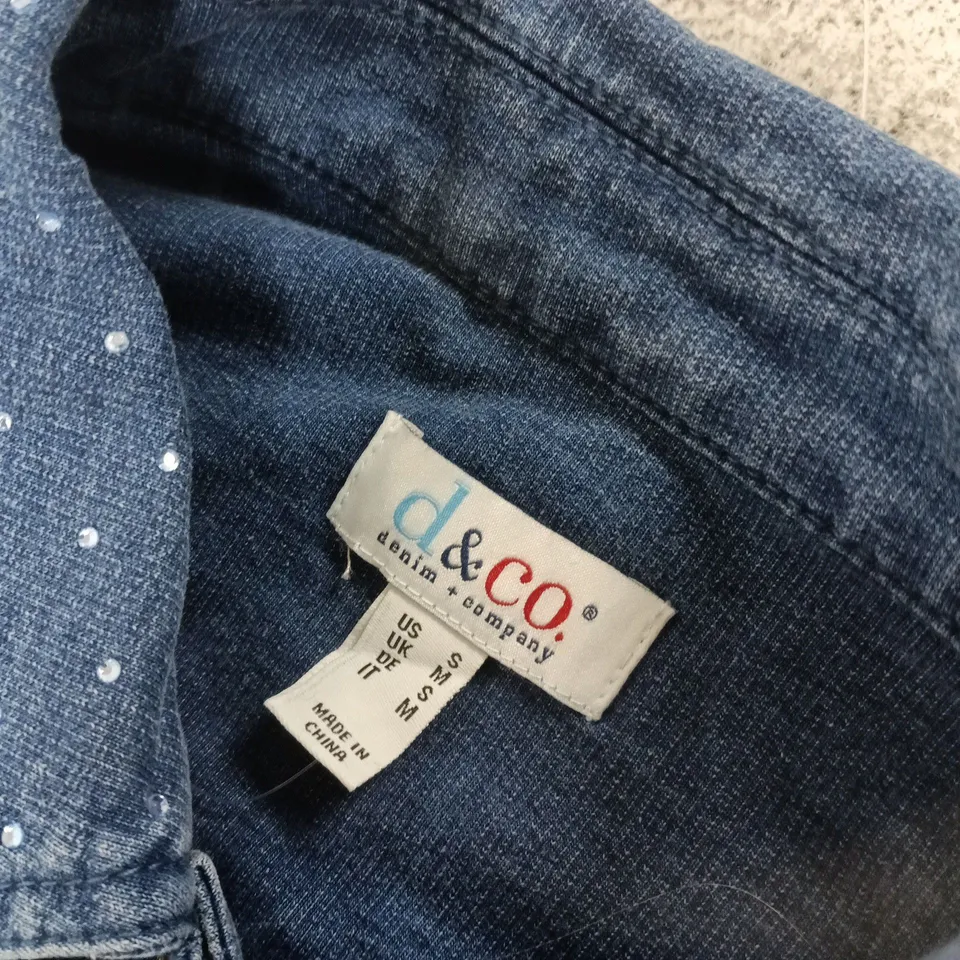 DENIM SHIRT BY D&CO DENIM & COMPANY – BLUE WITH WHITE SPECKLES