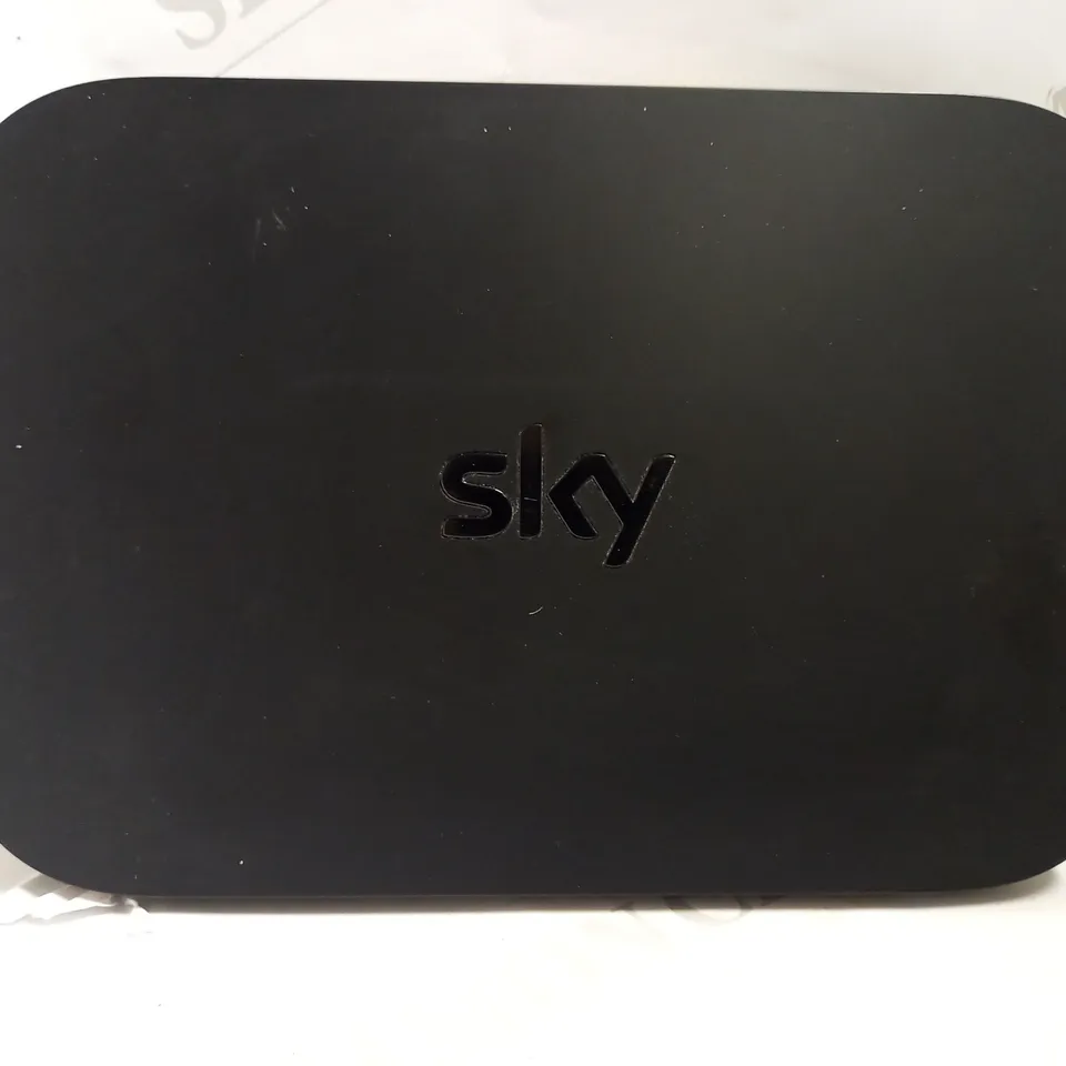 SKY Q SET TOP BOX - EM150 BLACK 