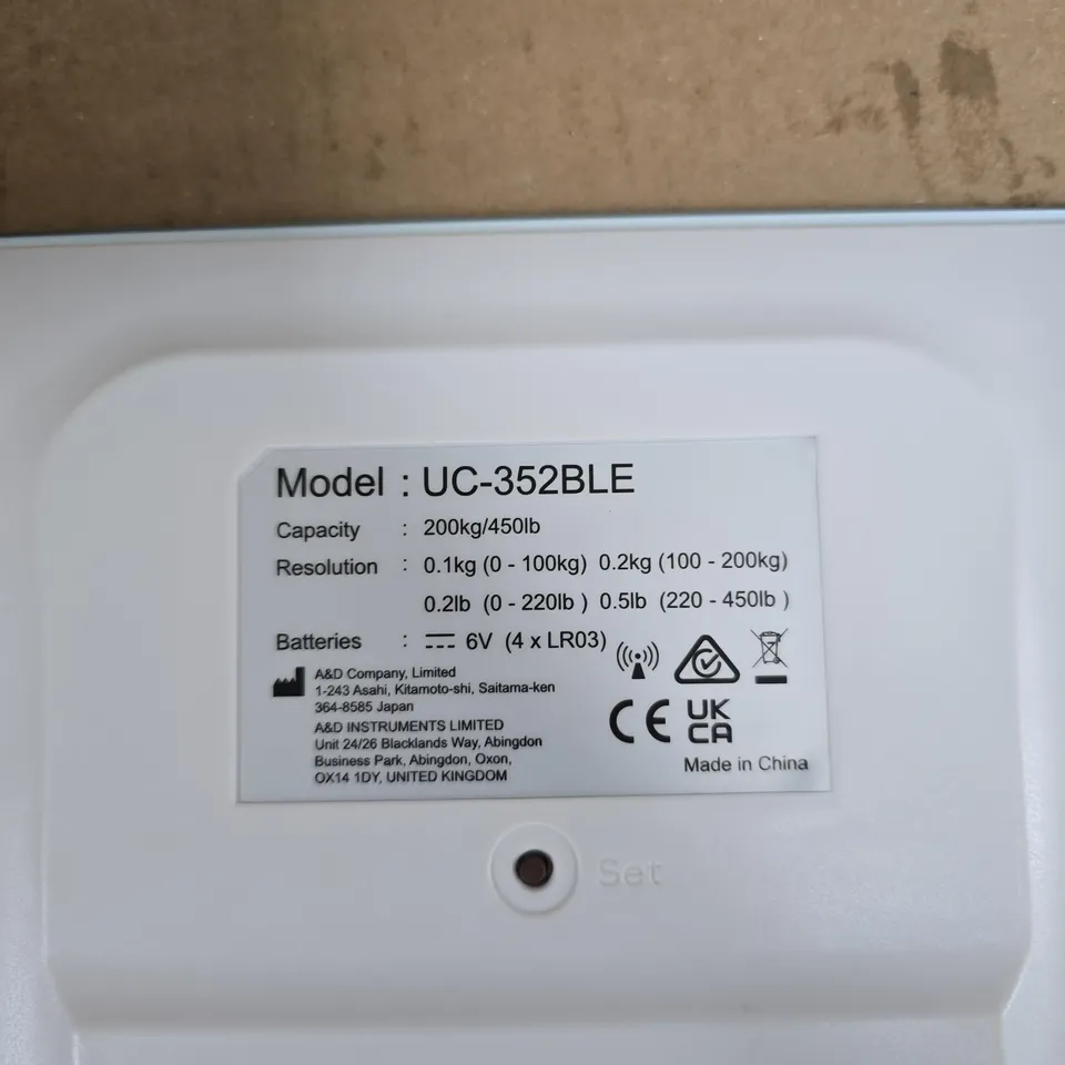 A&D MEDICAL UC-352BLE DIGITAL SCALE WITH BLUETOOTH – CONTINUA CERTIFIED