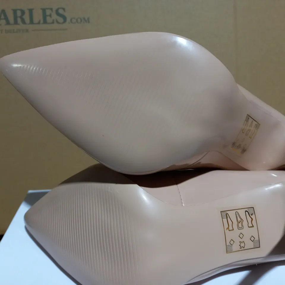 ALDO STESSY HIGH HEELS - SIZE 4.5