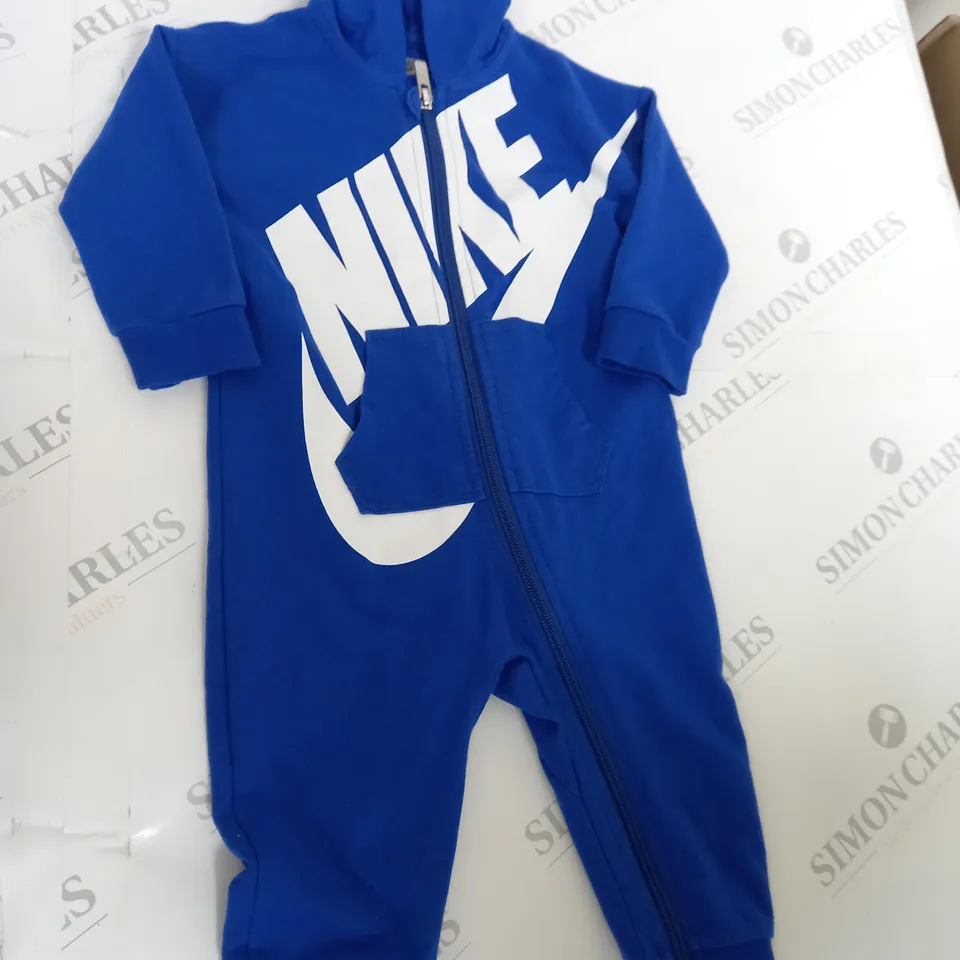 BABY BOYS NIKE ZIPPED BABYGROW SIZE 9M