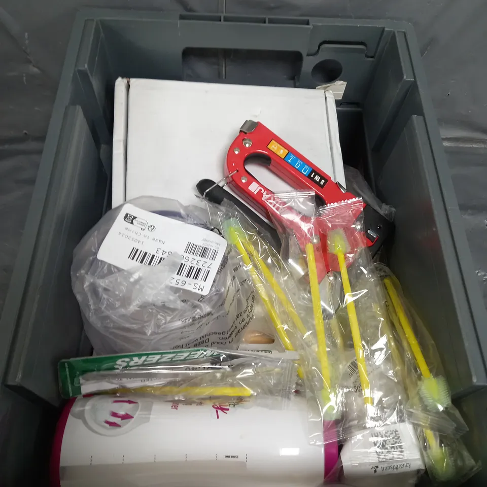 APPROXIMATELY 10 ASSORTED HOUSEHOLD ITEMS TOO INCLUDE TOILET CLEANER , STAPLER , GOLD BALLS , ETC 