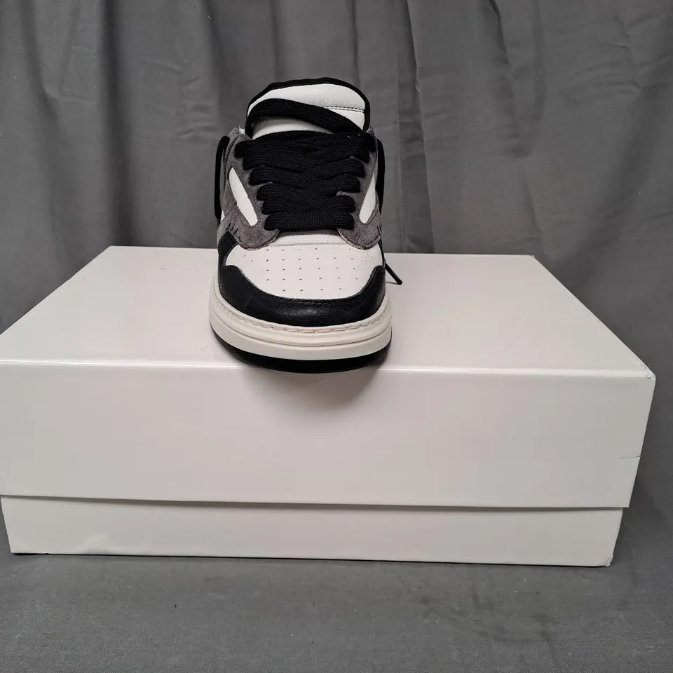 BOXED PAIR OF REPRESENT SHOES IN WHITE/GREY/BLACK UK SIZE 6