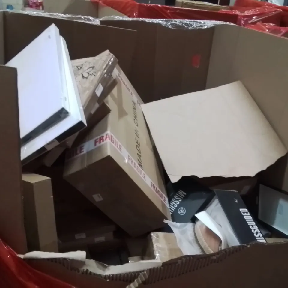 PALLET OF ASSORTED HOUSEHOLD GOODS AND PRODUCTS TO INCLUDE;PHOTO FRAME,WOMEN'S SHOES,FLOATING SHELVES