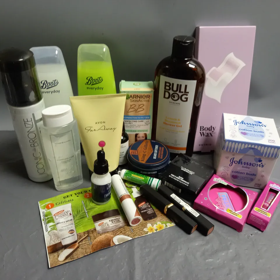 APPROXIMATELY 20 ASSORTED HEALTH AND BEAUTY PRODUCTS TO INCLUDE ICONIC BRONZE SELF TANNING MOUSSE, KING C GILLETTE BEARD SOFTENER, AVON FAR AWAY BODY LOTION, ESTRID BODY WAX STRIPS