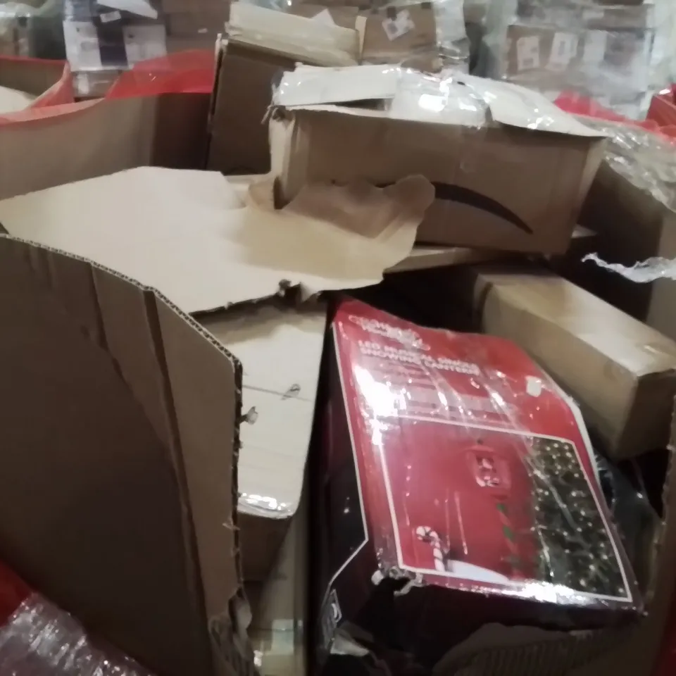 PALLET OF ASSORTED HOUSEHOLD GOODS AND PRODUCTS TO INCLUDE;BALANCE BIKE,TRIPOD,KEYBOARD MATT