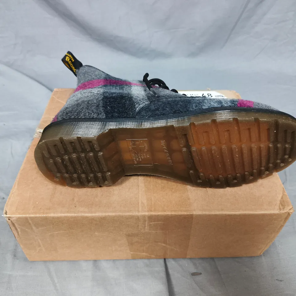 DR. MARTENS 8-EYE WOOL PLAID BOOTS – GREY WITH PINK STRIPES. SIZE 6