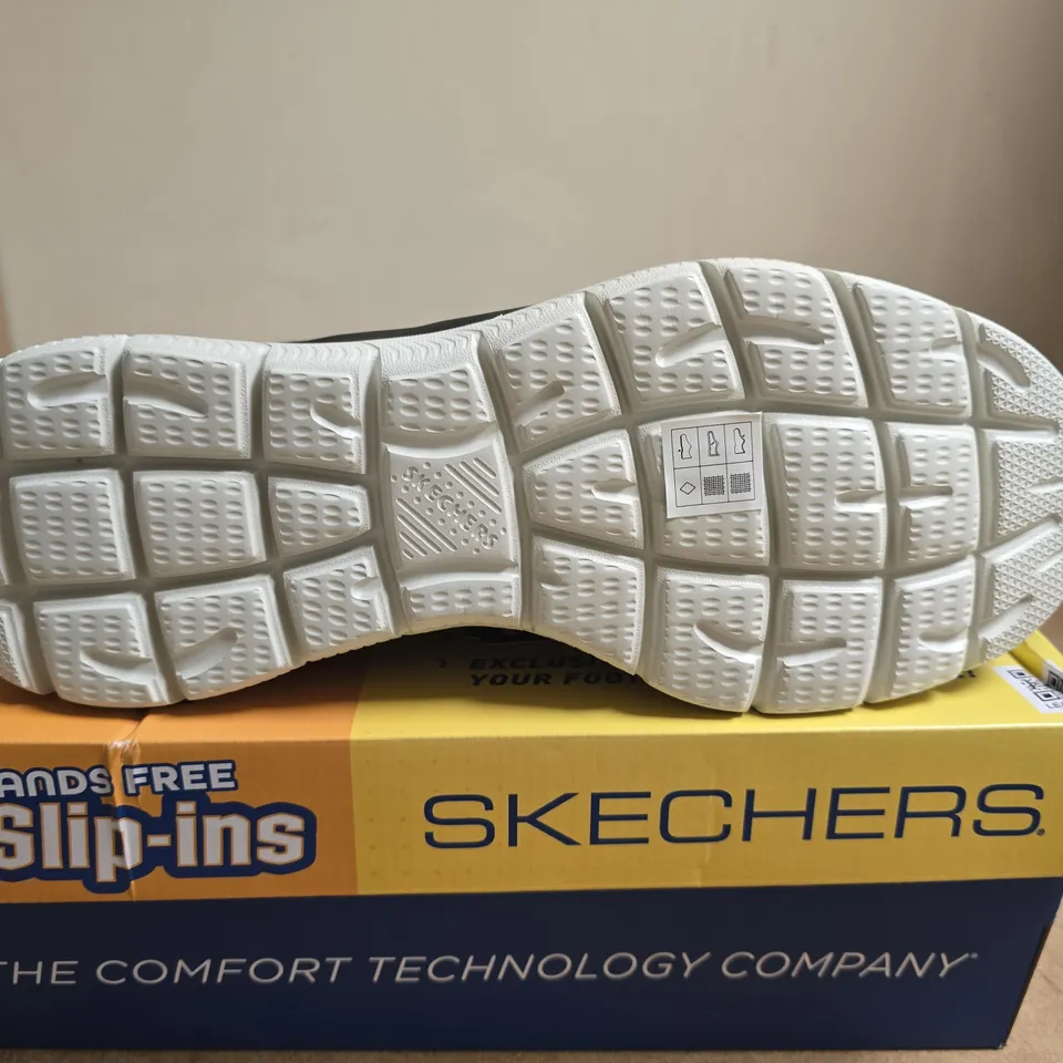 BOXED PAIR OF SKECHERS MEN'S SLIP-INS MEMORY FOAM SLIP-ON SNEAKERS – GREY, UK 11