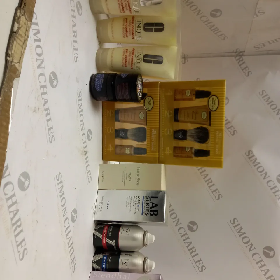 LOT OF APPROX 15 TO INCLUDE SHAVING KIT , HAIR POMADE , ETC