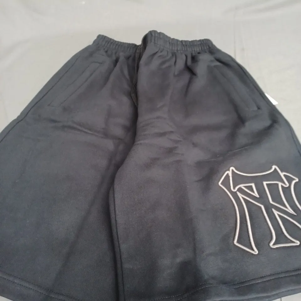 GARMS BLACK JOGGER SHORTS - LARGE