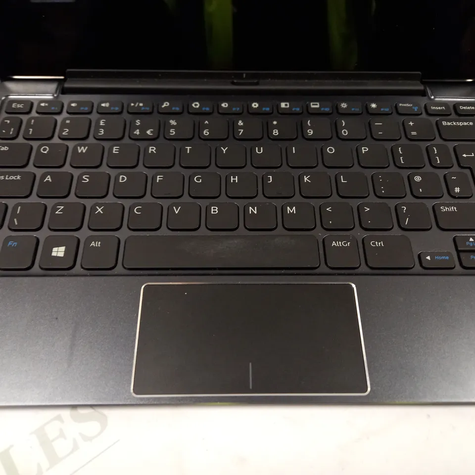 DELL T06G LAPTOP IN BLACK