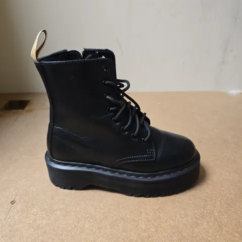 DR. MARTENS BLACK LEATHER COMBAT BOOTS – UK 4