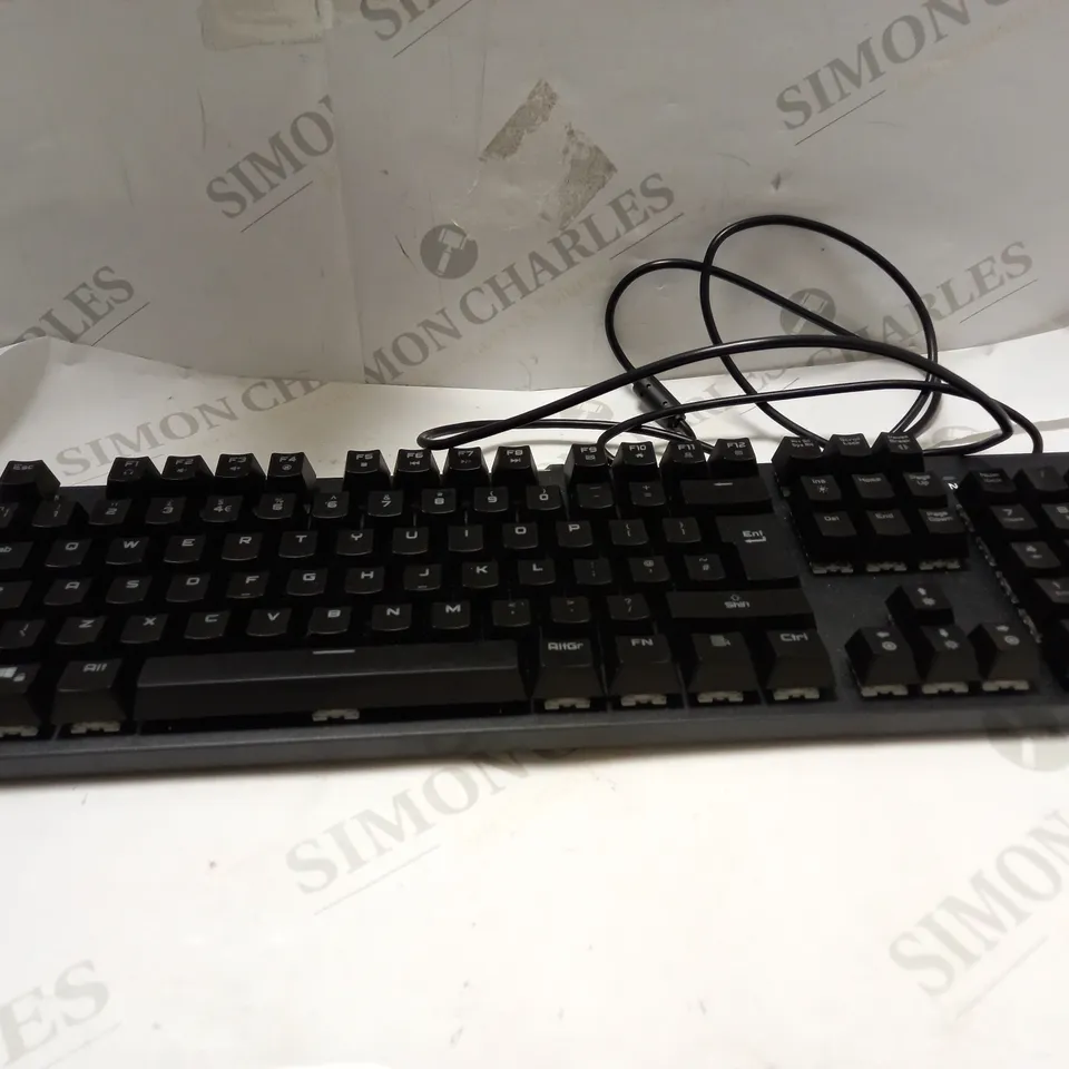MECHANICAL GAMING KEYBOARD 