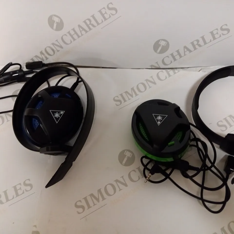 BOX OF APPROX 6 TURTLE BEACH CHAT WIRED GAMING HEADSETS FOR XBOX AND PLAYSTATION