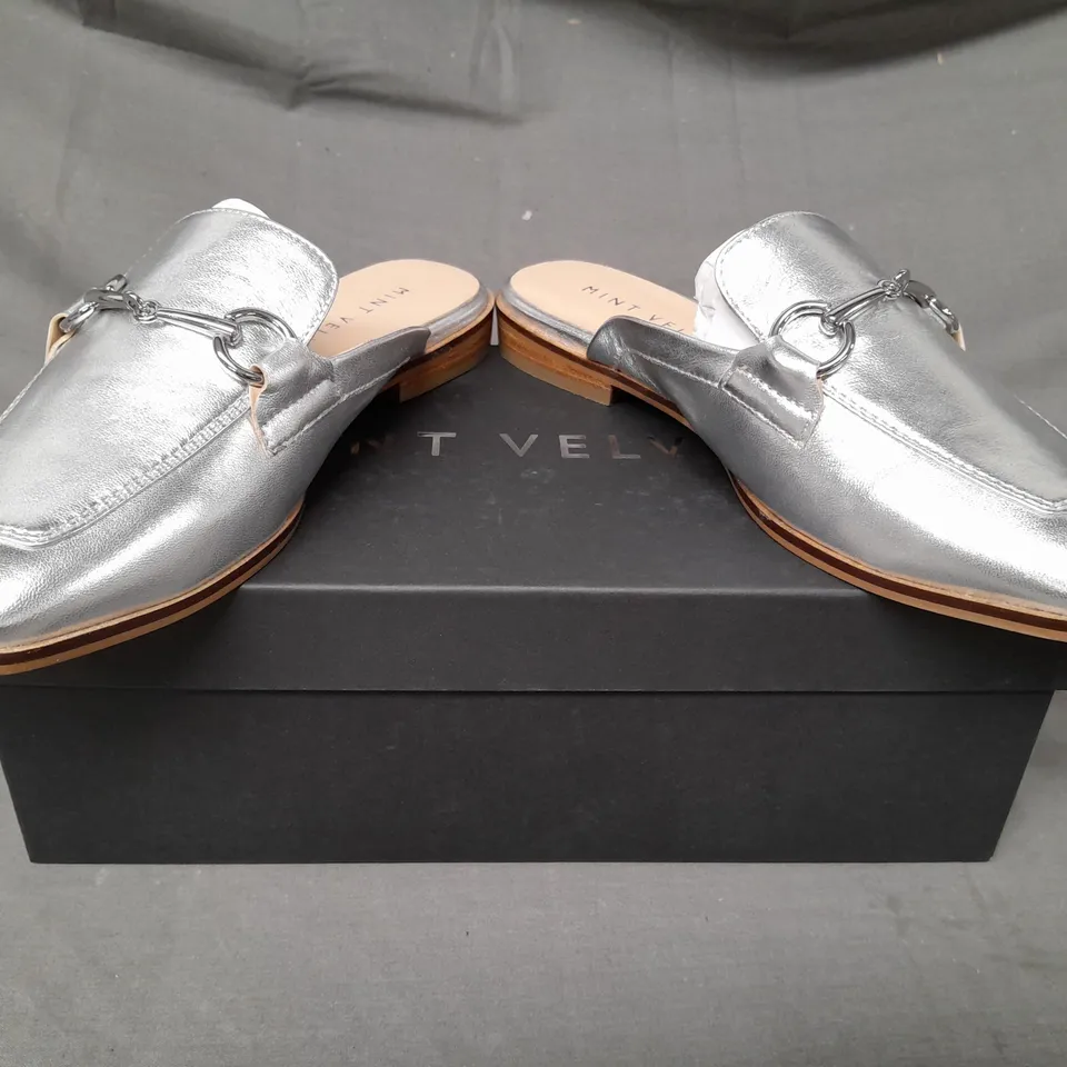 BOXED PAIR OF MINT VELVET LEATHER BACKLESS LOAFERS IN METALLIC SILVER UK SIZE 4