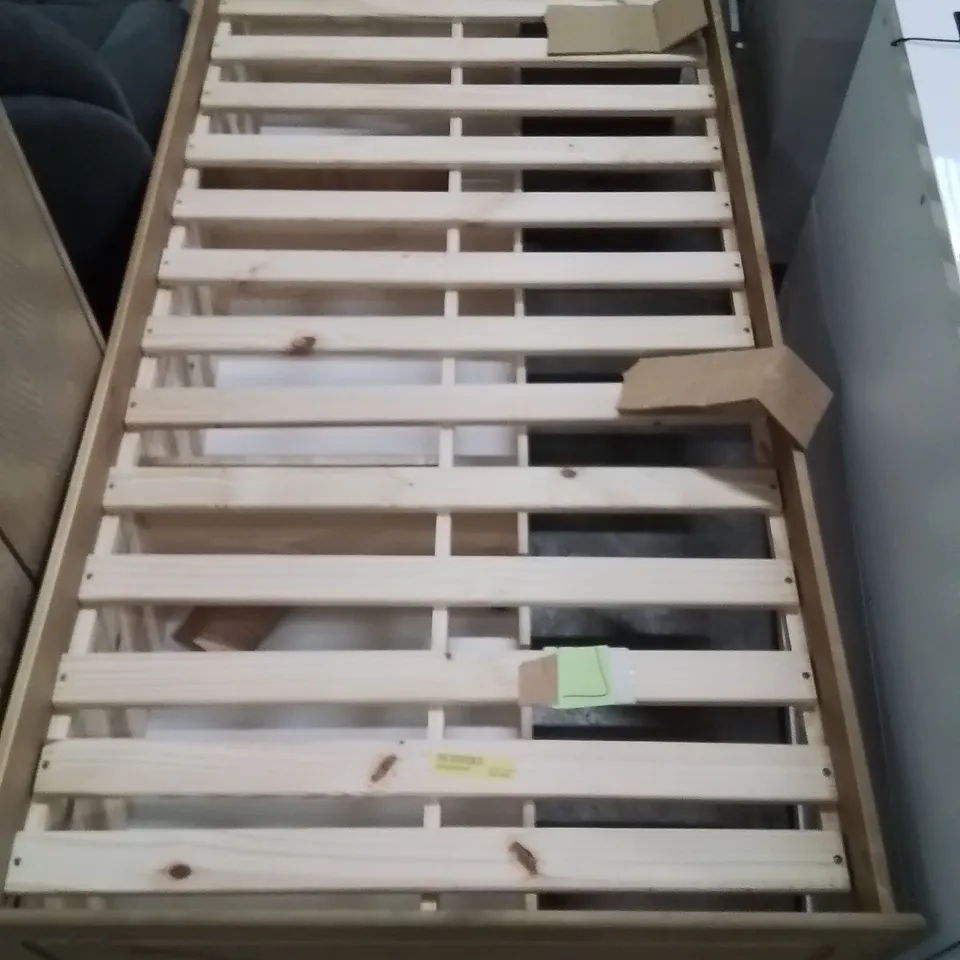 SINGLE WOODEN BEDFRAME
