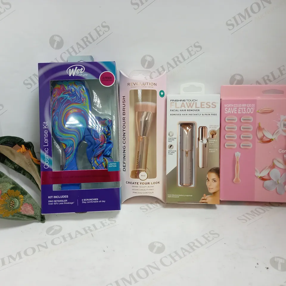 LOT OF APPROXIMATELY 10 ASSORTED HEALTH & BEAUTY ITEMS, TO INCLUDE BRUSH KIT, MAKE UP BRUSH, FACIAL HAIR DEVICE, ETC