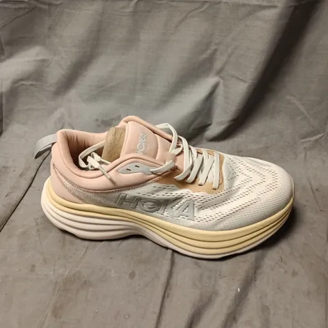 HOKA WOMEN'S RUNNING SHOES – KNIT MESH, PINK/BEIGE SIZE 8