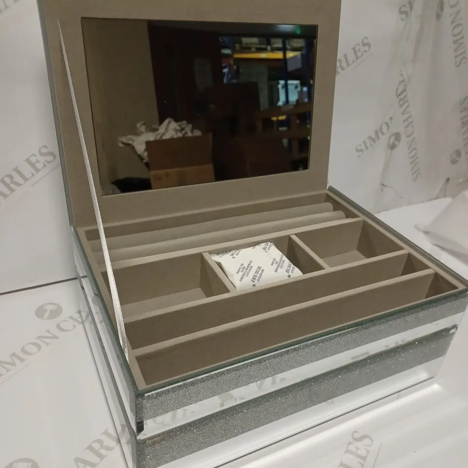JM BY JULIEN MACDONALD GLASS STACKING JEWELLERY BOX - SILVER