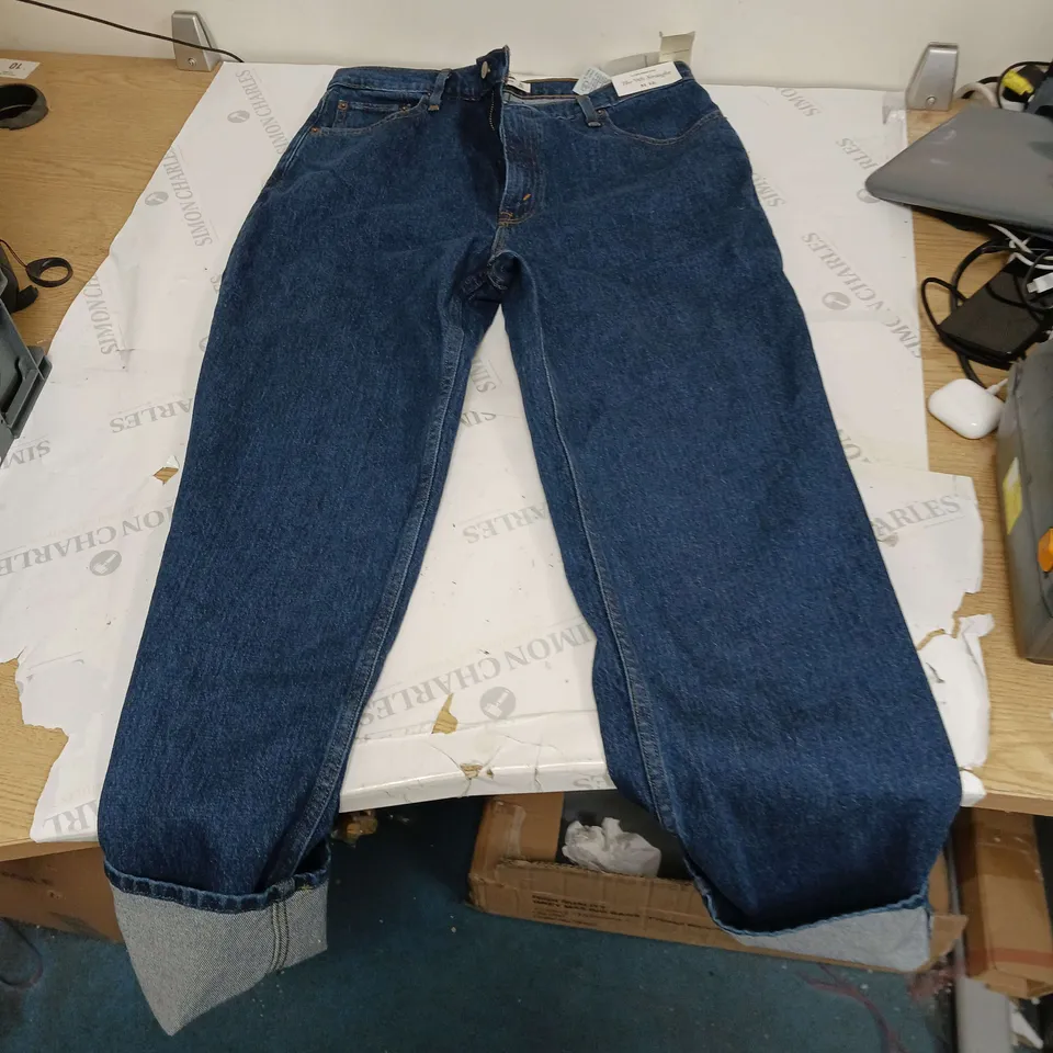ABER CROMBIE BLUE DENIM ULTRA HIGH RISE 90s STRAIGHT JEANS SIZE 31 12L