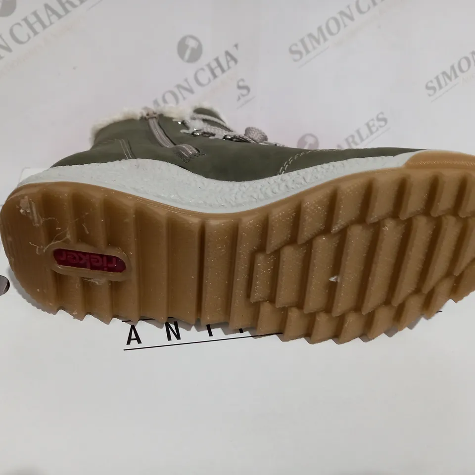 BOXED RIEKER ANTISTRESS KHAKI GREEN HIKING BOOT - SIZE 6 1/2