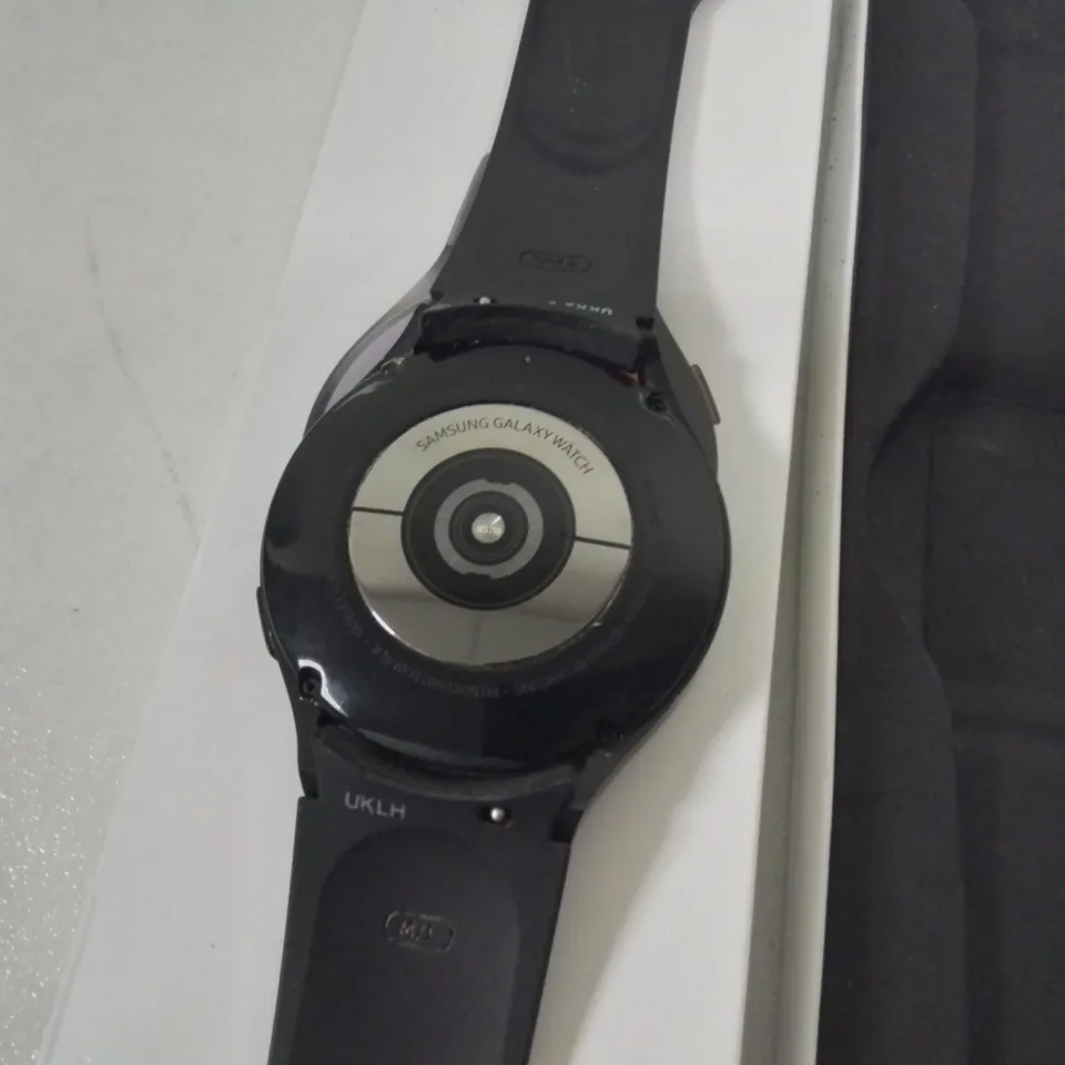 SAMSUNG GALAXY WATCH 44MM - SM-R875F WITH 20MM STRAP