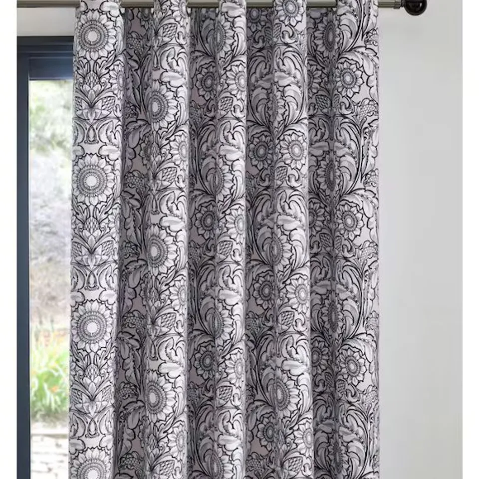 LAURENCE LLEWELYN-BOWEN ROMILLY VELVET EYELET CURTAIN