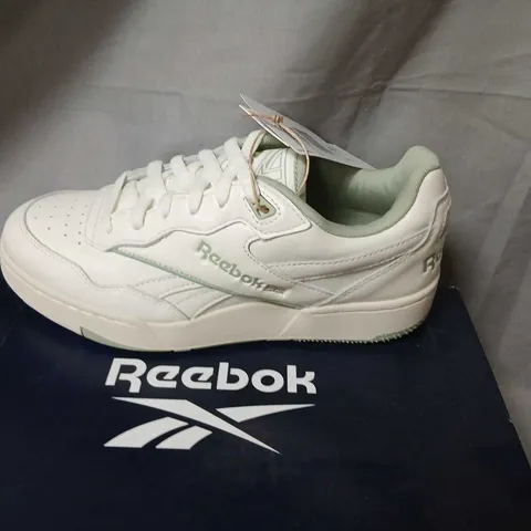 REEBOK BB 4000 II WOMEN’S BASKETBALL SHOES – WHITE, UK 4.5 (US 7)