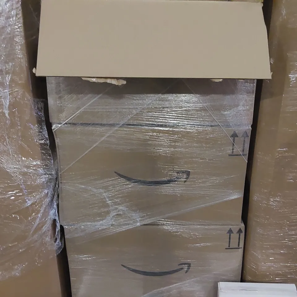 PALLET OF ASSORTED ITEMS INCLUDING: PRINTER CARTRIDGES, GLASS CANDLE HOLDERS, OVEN MATS, USBC CHARGER, CHILDREN'S TOY TOOL KIT, NAIL LAMP, TOOTHBRUSHES 