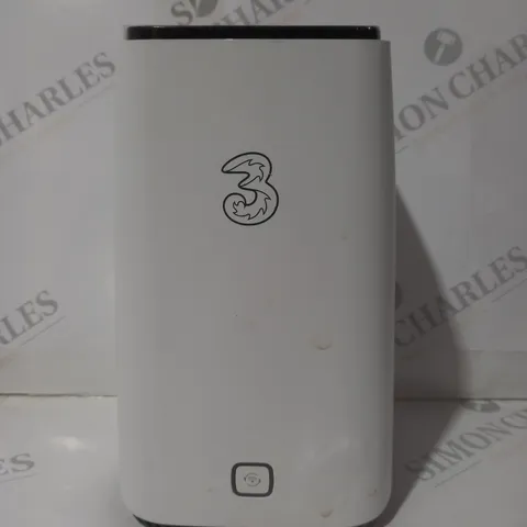 THREE NR5103E ROUTER